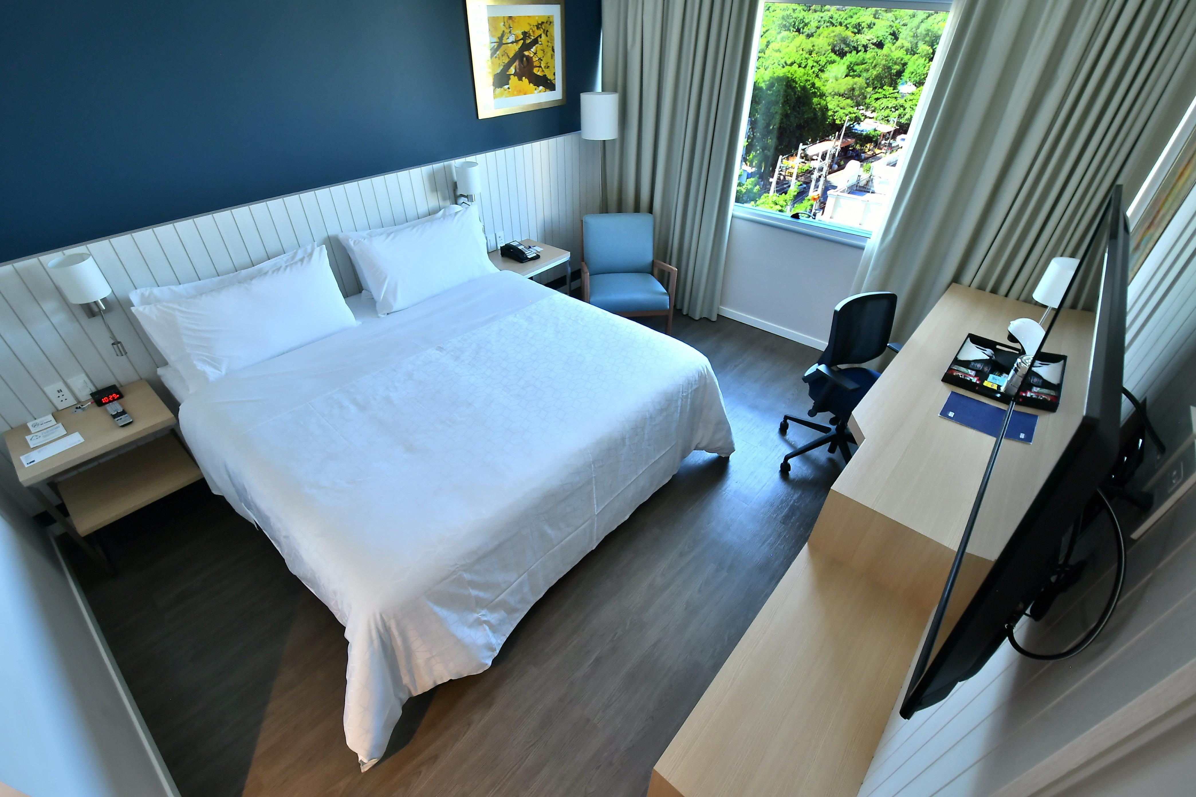Holiday Inn Express Asuncion Aviadores By Ihg Exteriör bild