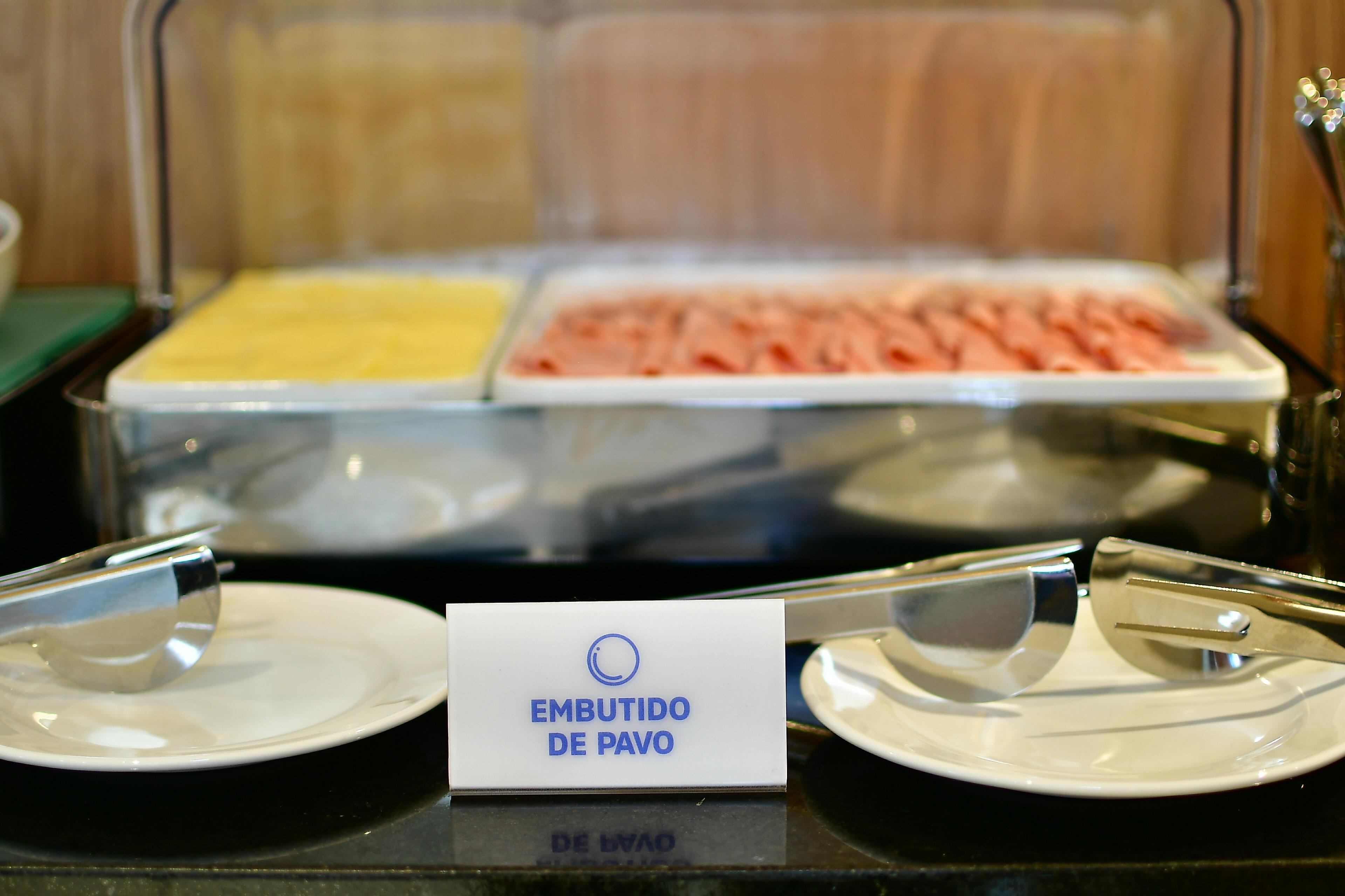 Holiday Inn Express Asuncion Aviadores By Ihg Exteriör bild