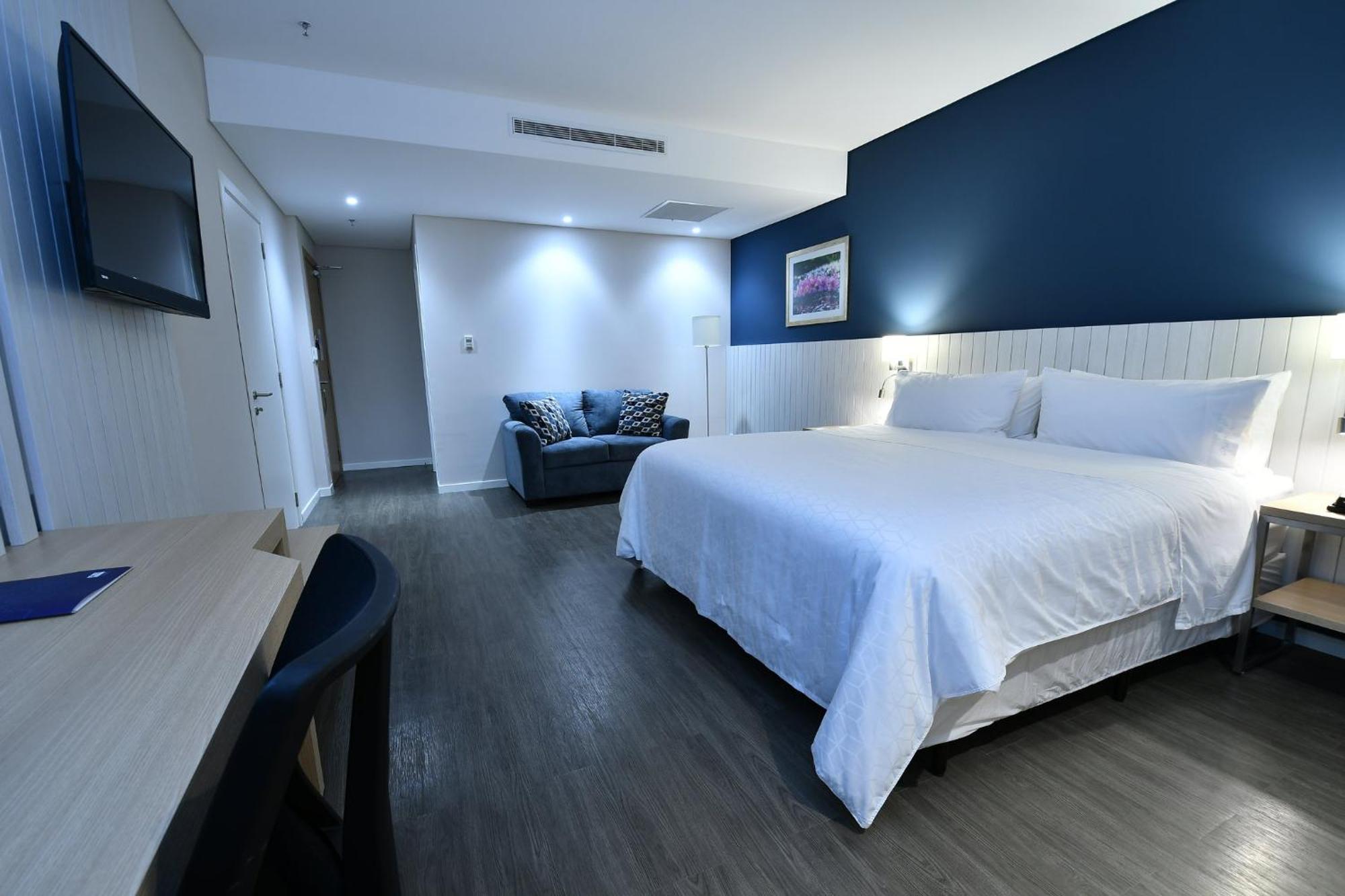 Holiday Inn Express Asuncion Aviadores By Ihg Exteriör bild