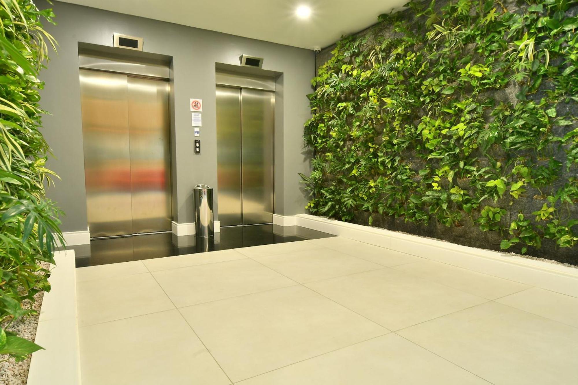 Holiday Inn Express Asuncion Aviadores By Ihg Exteriör bild