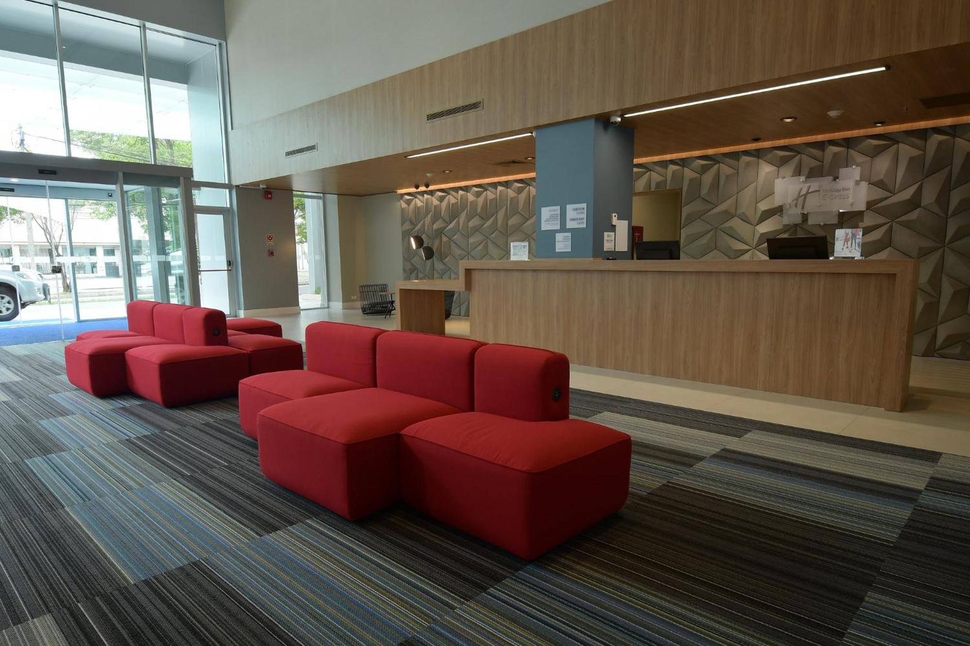 Holiday Inn Express Asuncion Aviadores By Ihg Exteriör bild